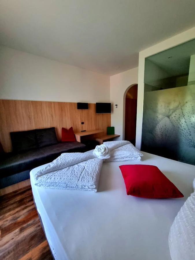 Hotel Brueckenwirt - Al Ponte Montagna Bagian luar foto