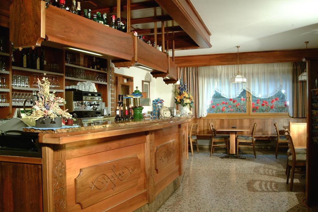 Hotel Brueckenwirt - Al Ponte Montagna Bagian luar foto