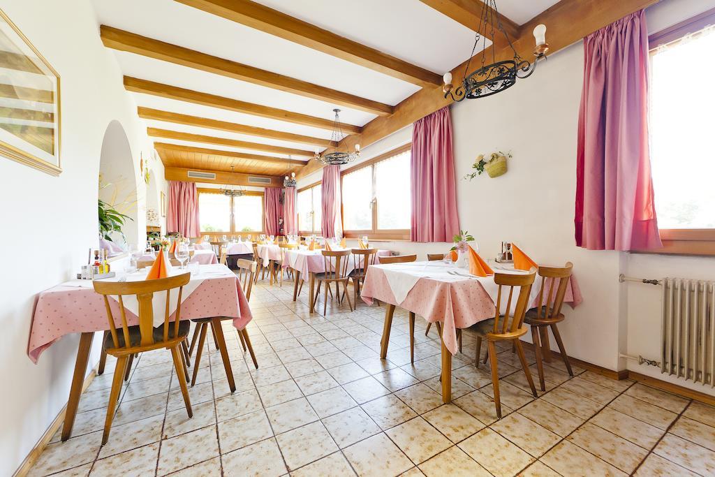 Hotel Brueckenwirt - Al Ponte Montagna Bagian luar foto